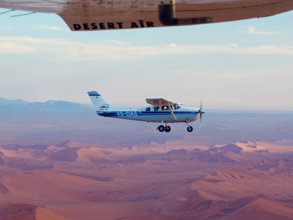 Flugzeug über Namib Naukluft
