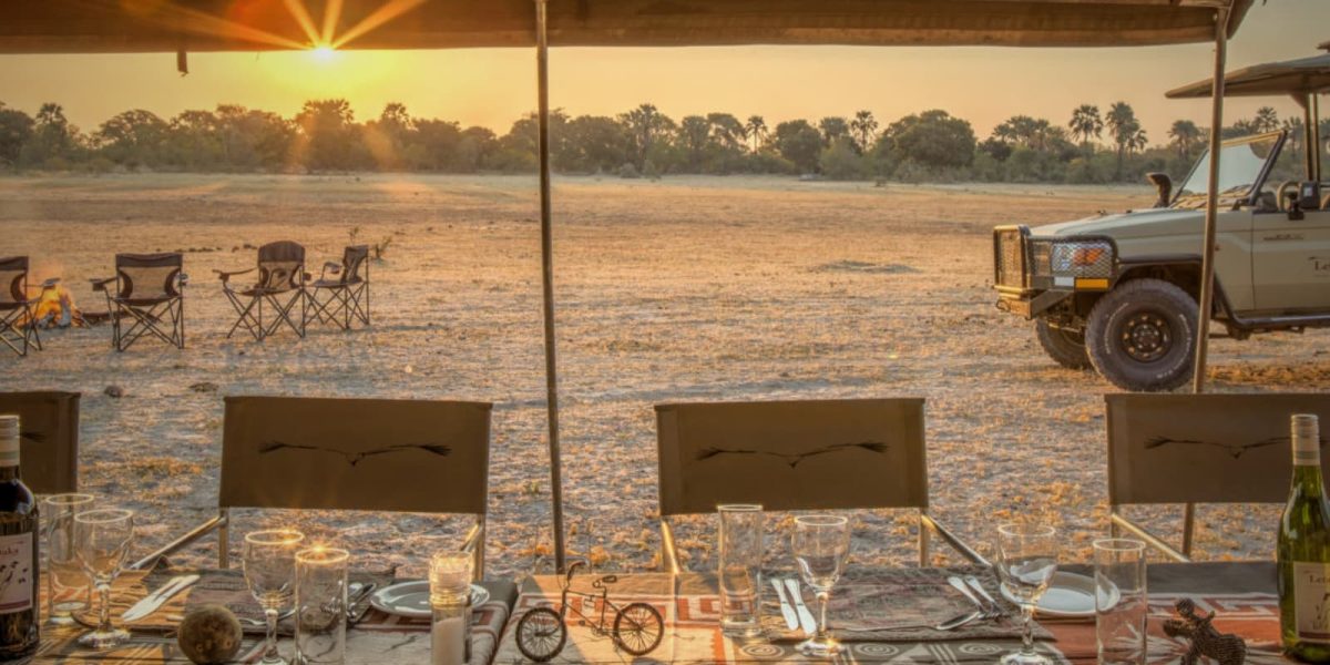 mobiles-zeltcamp-botswana-zentrale-einheit1